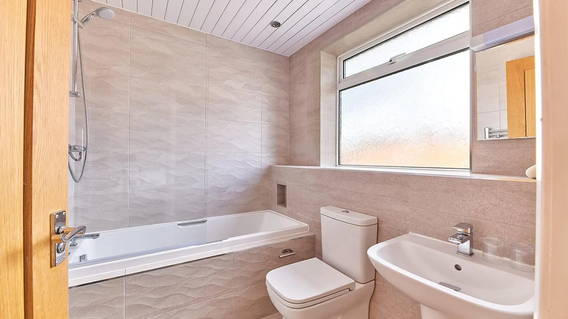 Properties Unique Dene Rooms Twin Newcastle upon Tyne United Kingdom